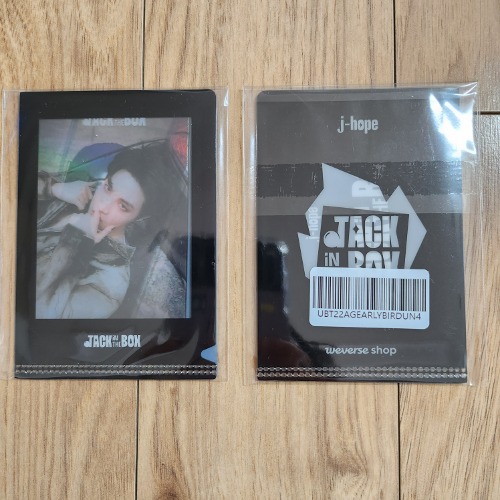 [POB ONLY] j-hope - Jack in the Box (Weverse) - PVC Photocard + Photocard L Holder