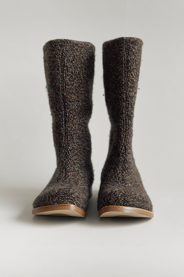 LM021 KNIT BOOTS BROWN