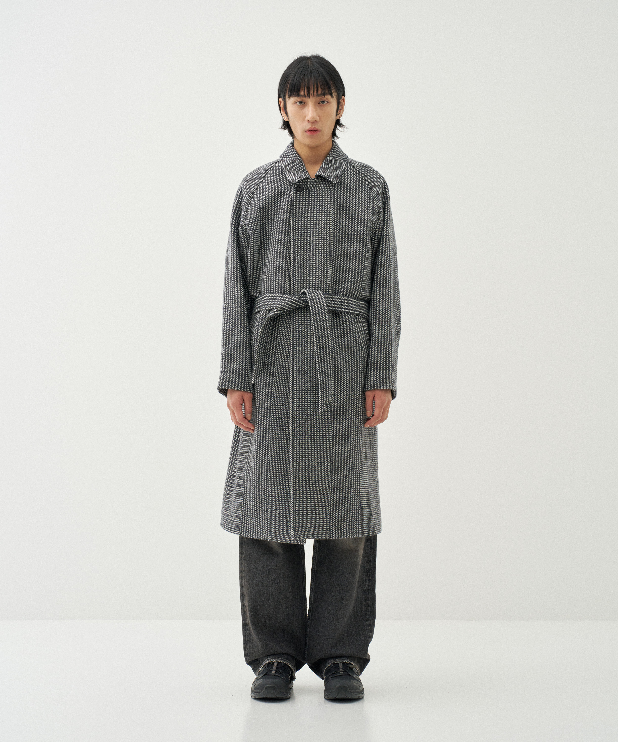 Magee Tweed Coat (Grey)