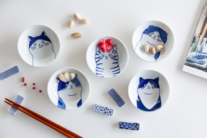 Blue Neco Cute Shichita Cat Plate