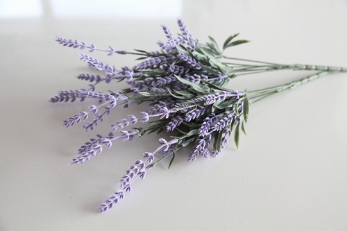 1 bunch of lavender artificial flowers