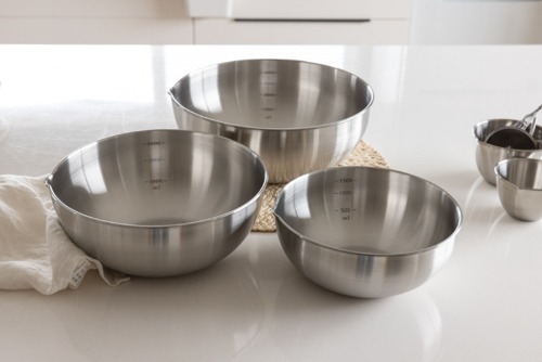 Domestic stainless steel mixing bowl tray 3 sizes for travel and camping