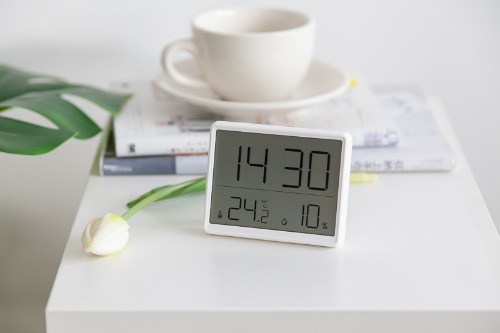 Modern Slim Digital Clock Alarm Clock