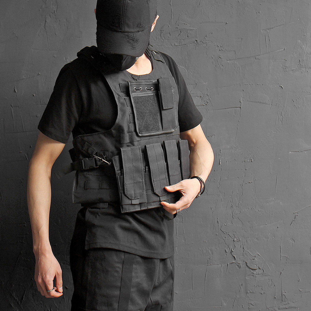 Techwear Look Multi Buckle Pocket Bag Vest 018