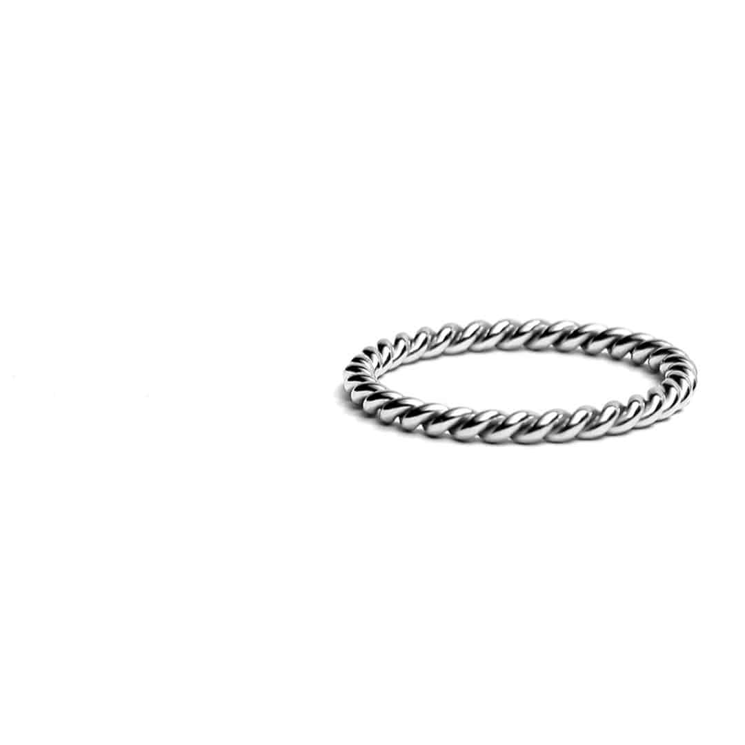Twist Thin Surgical Stainless Steel Ring R76