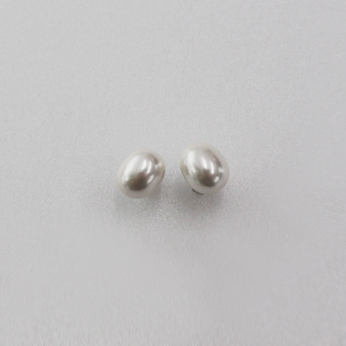 Tablet Pearl Earrings
