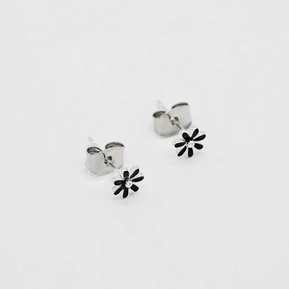 Petit Black Flower Silver Earrings