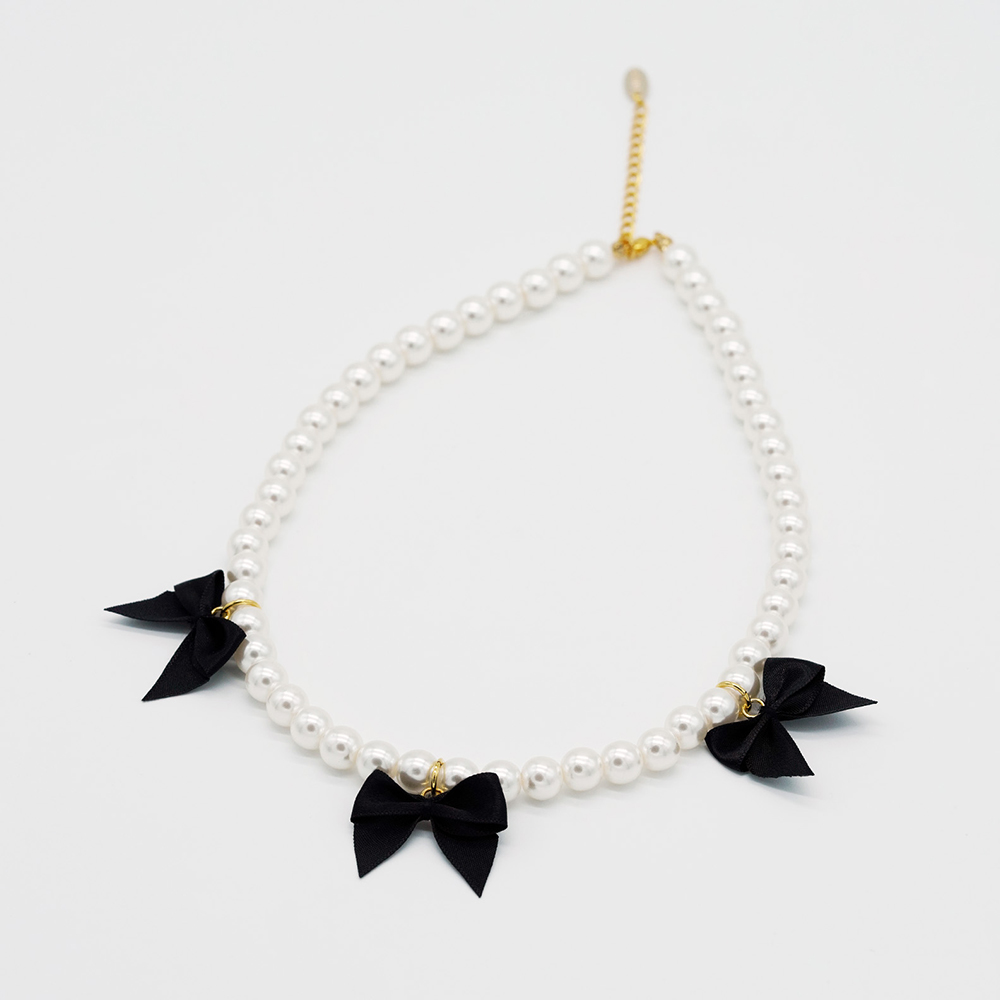 Petit Black Ribbon Pearl Necklace
