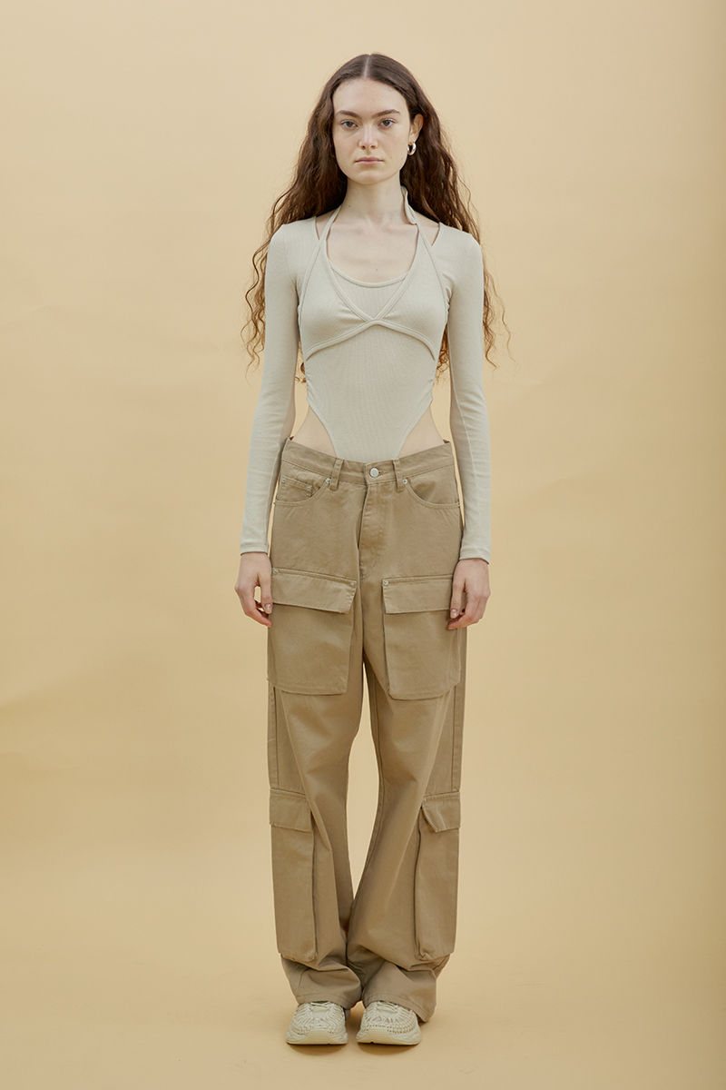 Exaggerated Rivet Patch-Pocket Trousers (BEIGE)