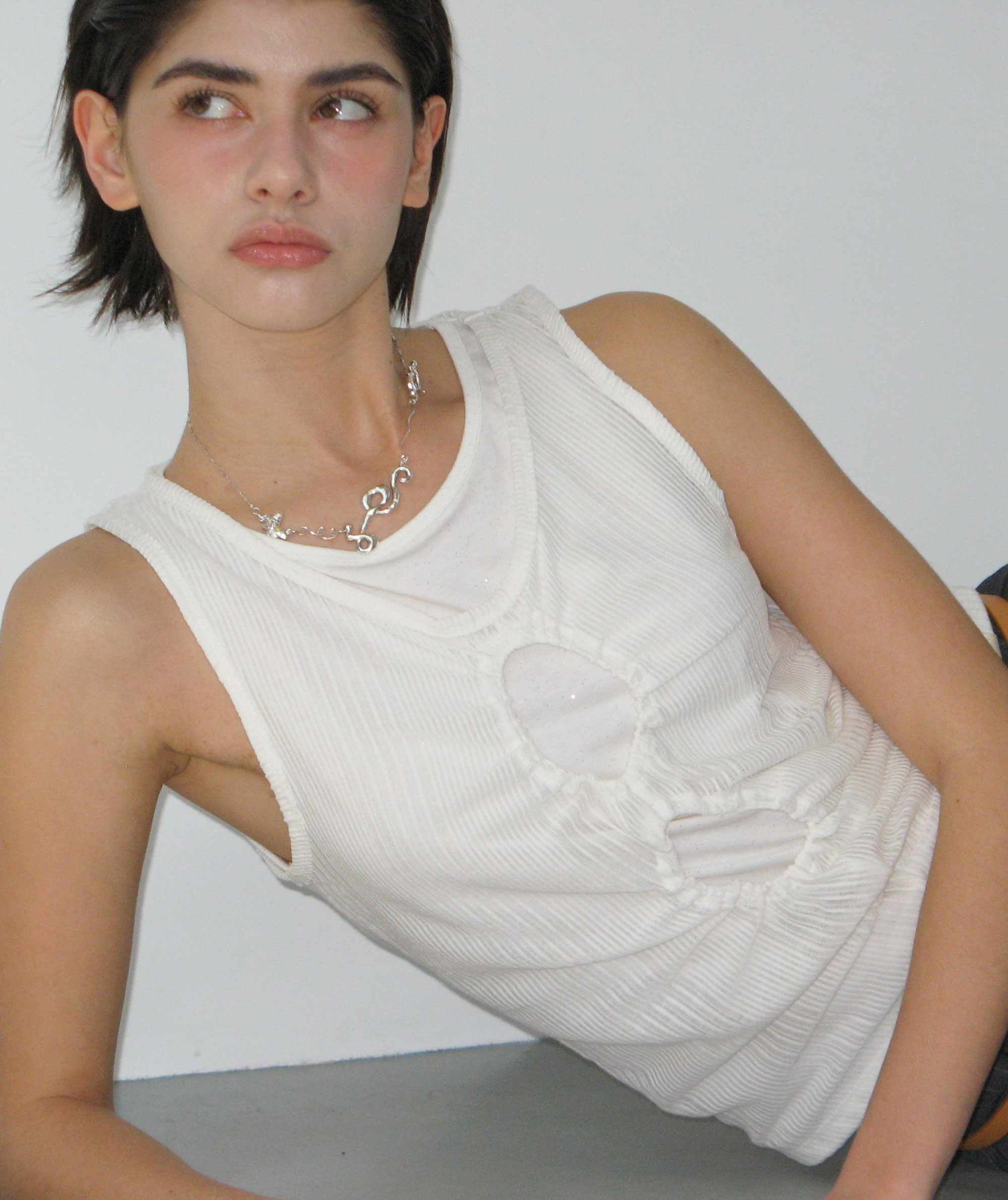 Layered Cut Out Sleeveless [Off White]