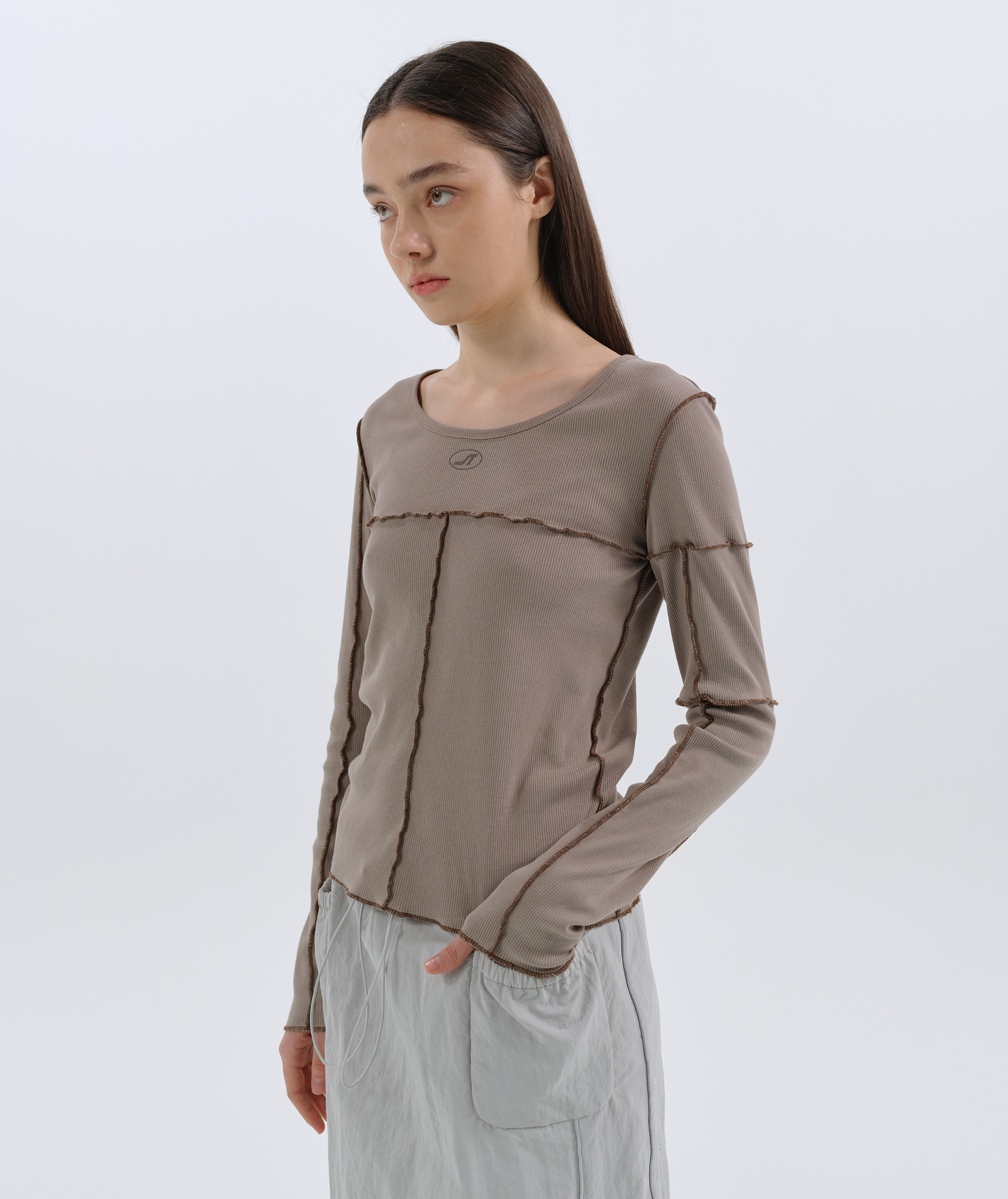 Riffle Fitted Top [Brown]