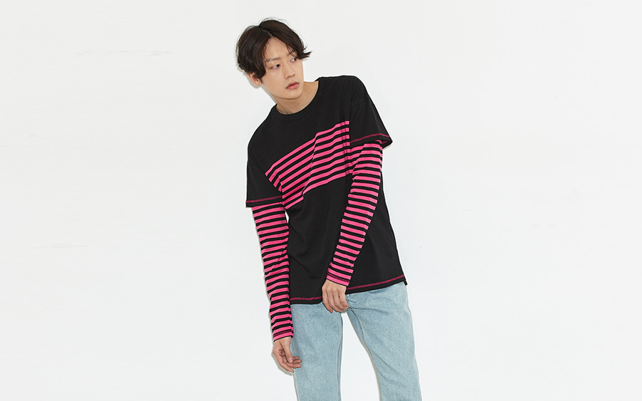 Layered Sleeve Stripe Accent T-Shirt(Black/Pink)