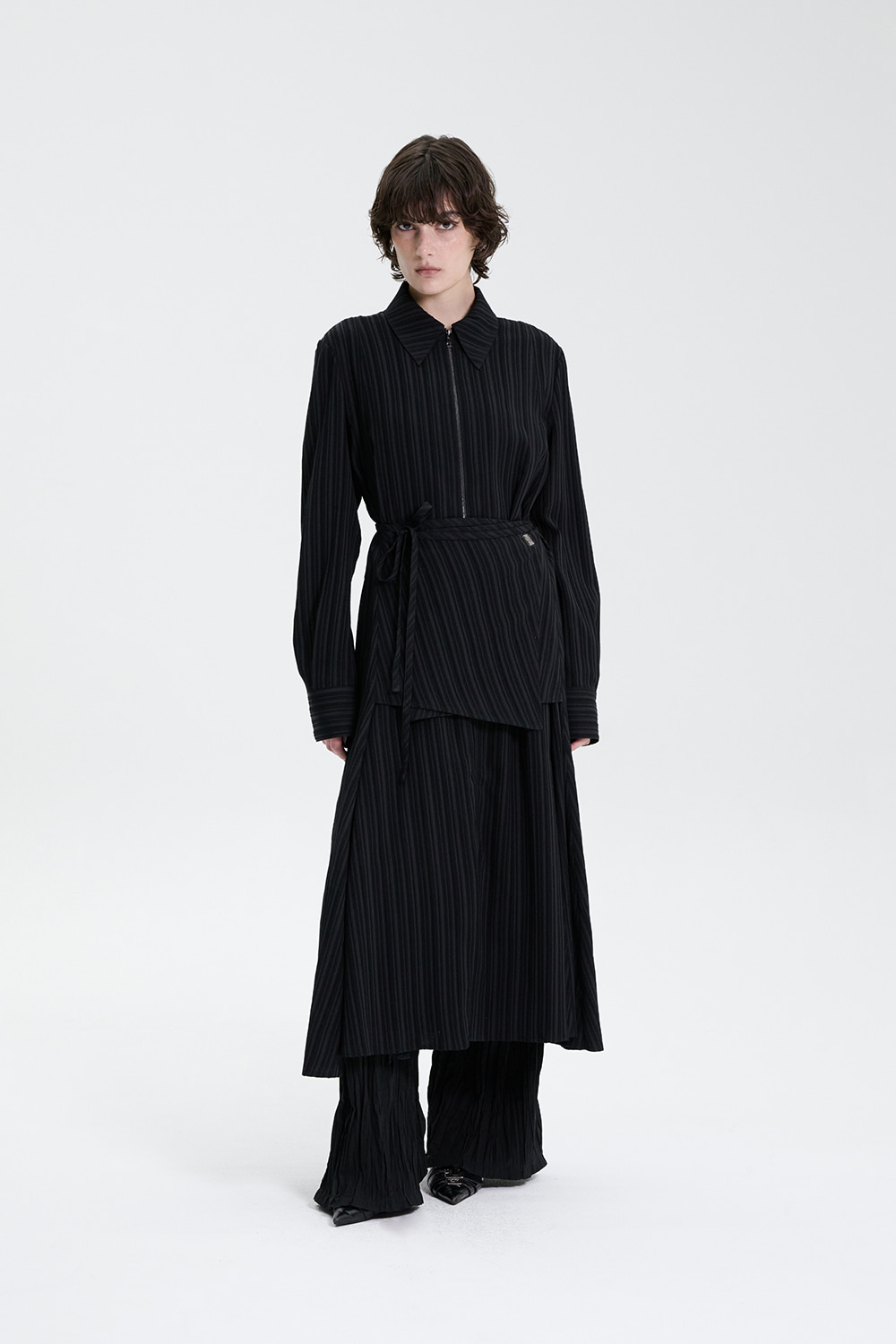 [TREEMINGBIRD] ★ Basic Label Finger Hole Long Sleeves Basic Label Finger Hole Long Sleeves [ Charcoal ] - TREEMINGBIRD