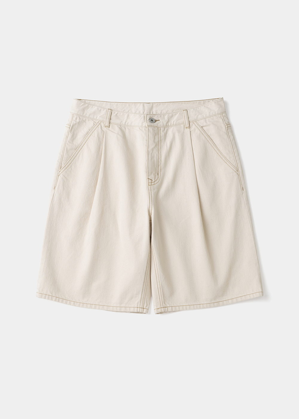Uniform Bridge one tuck denim shorts ecru