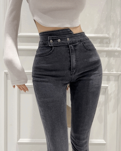 [Denim with dark denim] 3DOTO&#039;s point skinny jeans.