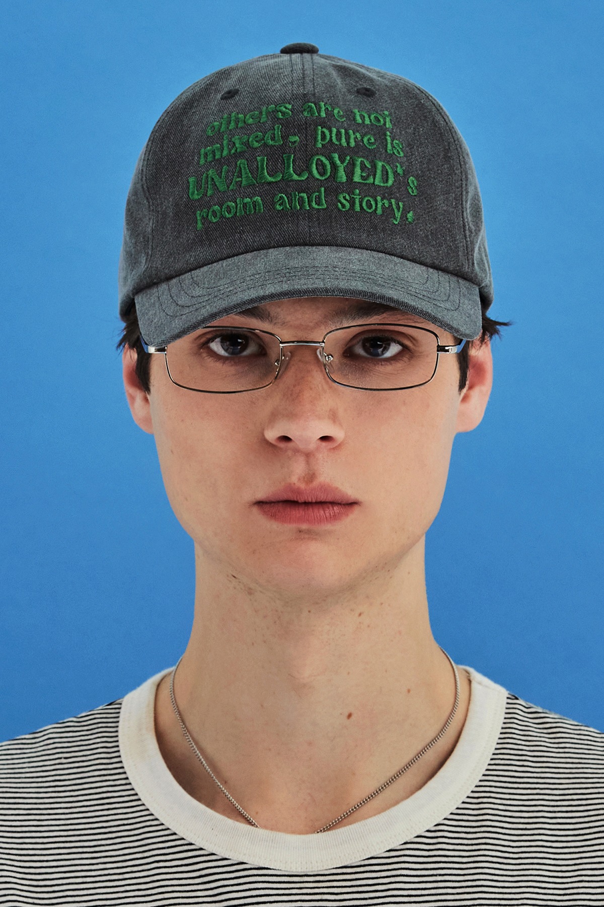 SLOGAN BALL CAP / CHARCOAL