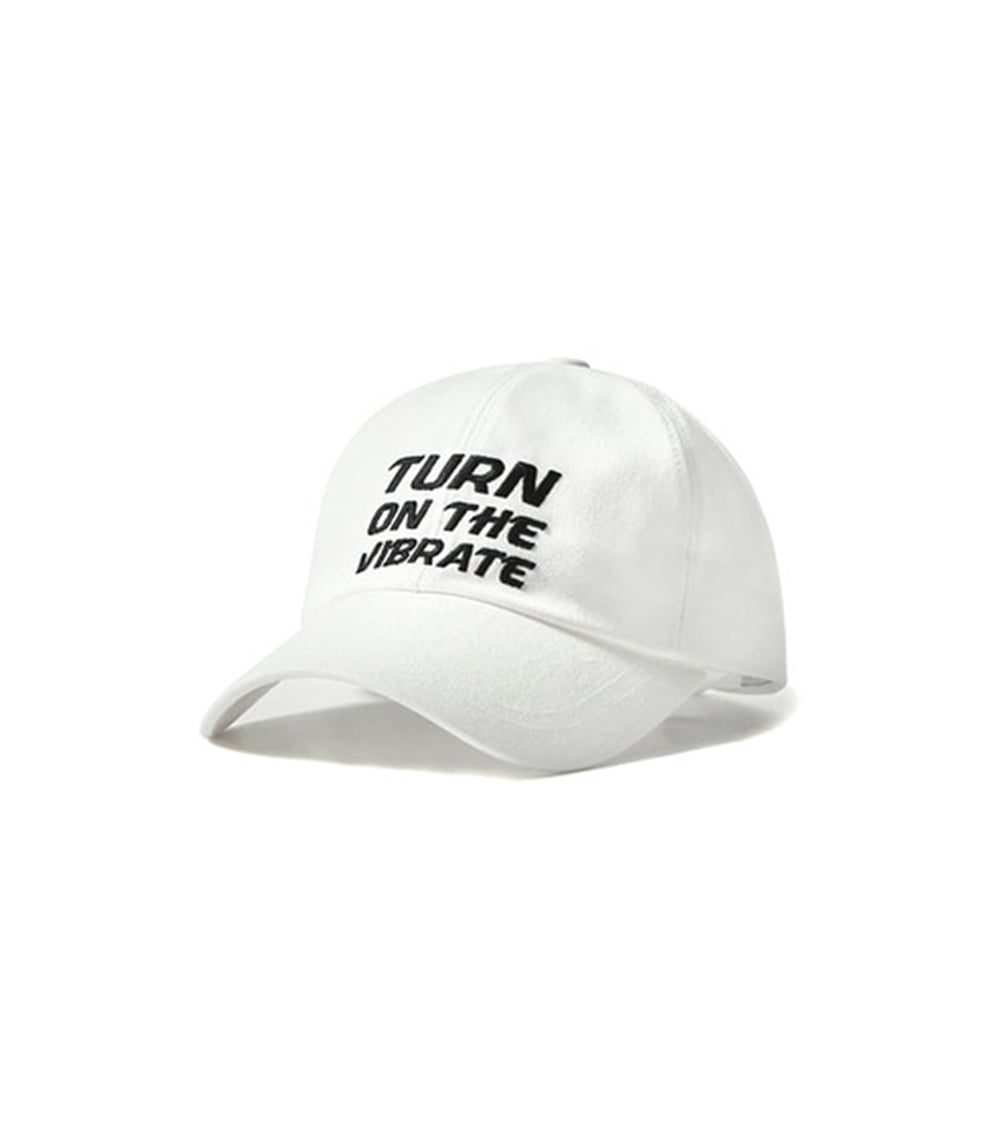 SQUARE BALL CAP (WHITE)