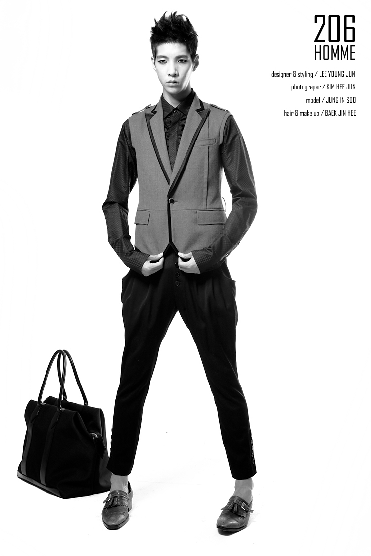 [LEE YOUNG JUN] 　　　　　　　　　　　　　2009-10 F/W SEOUL COLLECTION　　　　　　　　　　　　&quot;GOTH RIDER&quot;　　　　　　　　　　　　　　　　　　　　　　　　　　　　　　HIGH FASHION OF VEST 