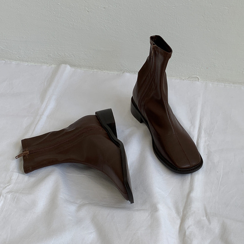 Line Square Sox Span Ankle Boots (6C) - INCHANT ME