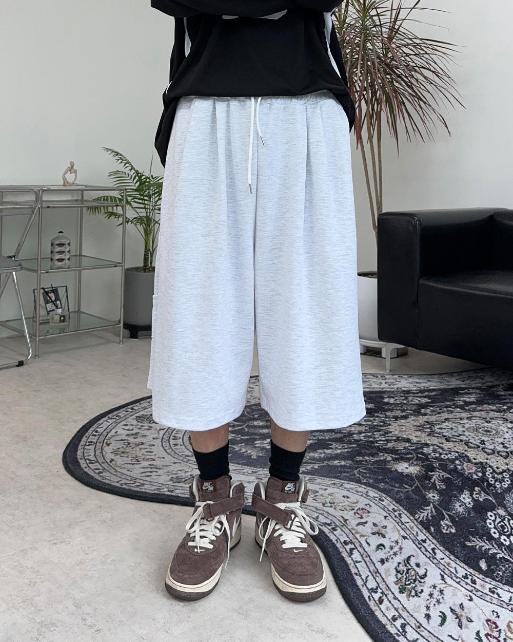 【SATIIIZ】Hela Carpenter Bermuda Pants Hela Carpenter Bermuda Pants - satiiiz