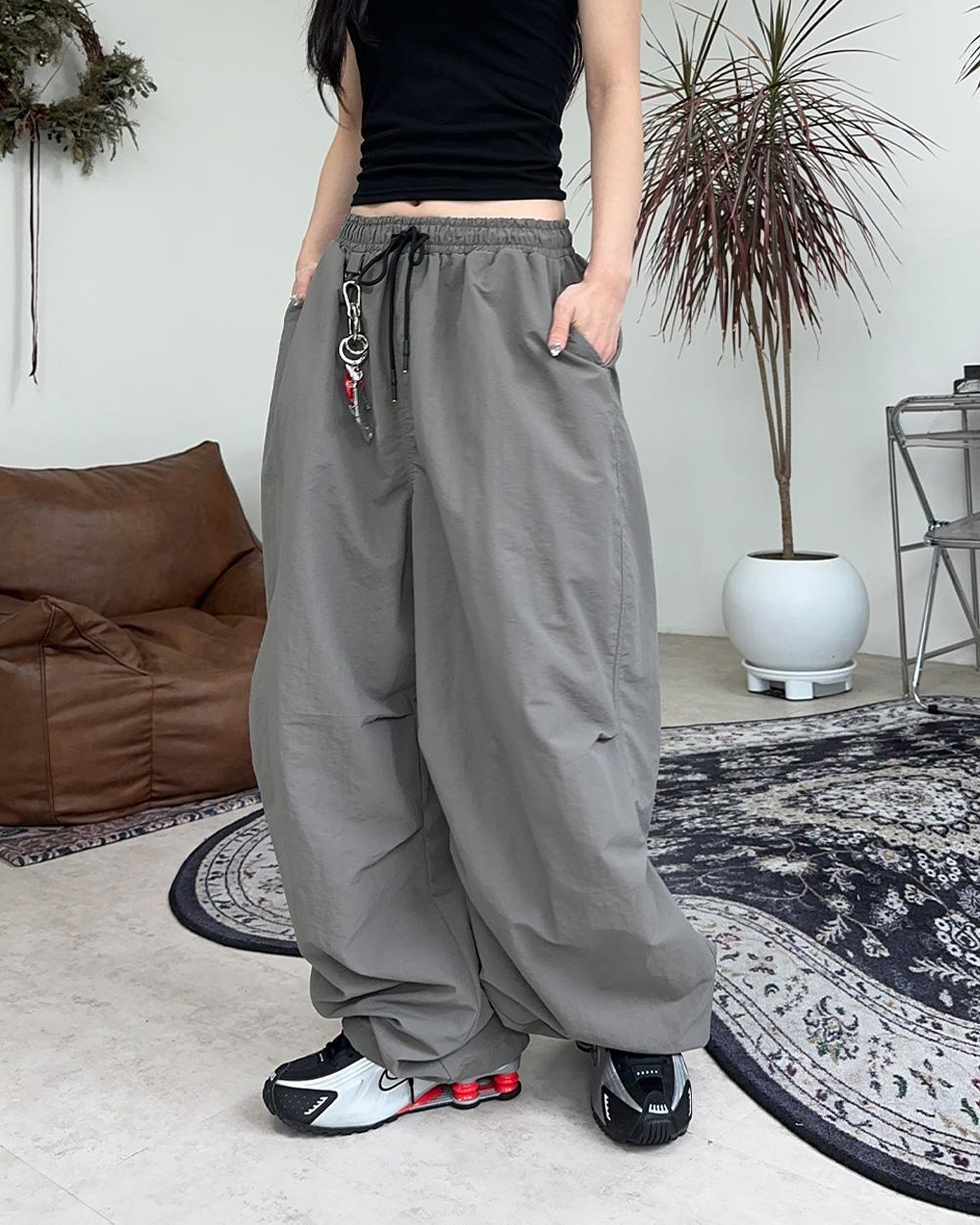 【SATIIIZ】Evel Nylon Balloon Pants Mikel Nylon Balloon Pants - satiiiz
