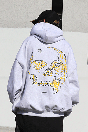 G. V. T. Y.  Yellow skull  해골 박시 후드 티셔츠
