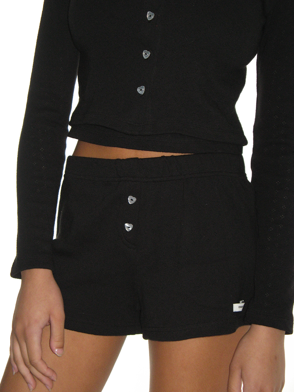 HEART BUTTON EYELET SHORTS_RED - 크랭크 CRANK