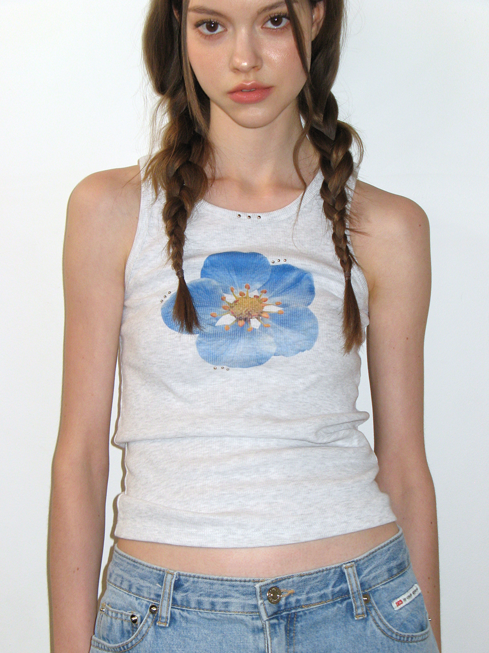 FLOWER STUD SLEEVELESS_MELANGE GREY - 크랭크 CRANK