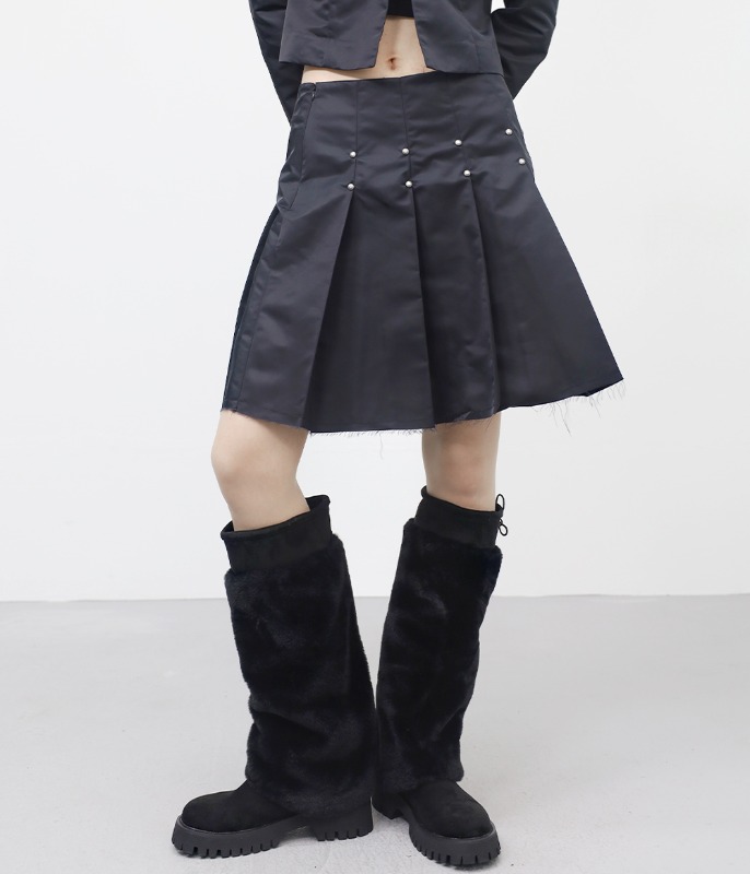 【NONCODE】Puena Stud Damage Pleated Skirt Puena Stud Damage Pleated Skirt - NONCODE | 60% - Asian