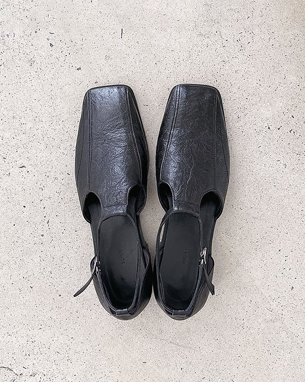 crease leather sandals (open, 주문일 기준 2주 후 발송)