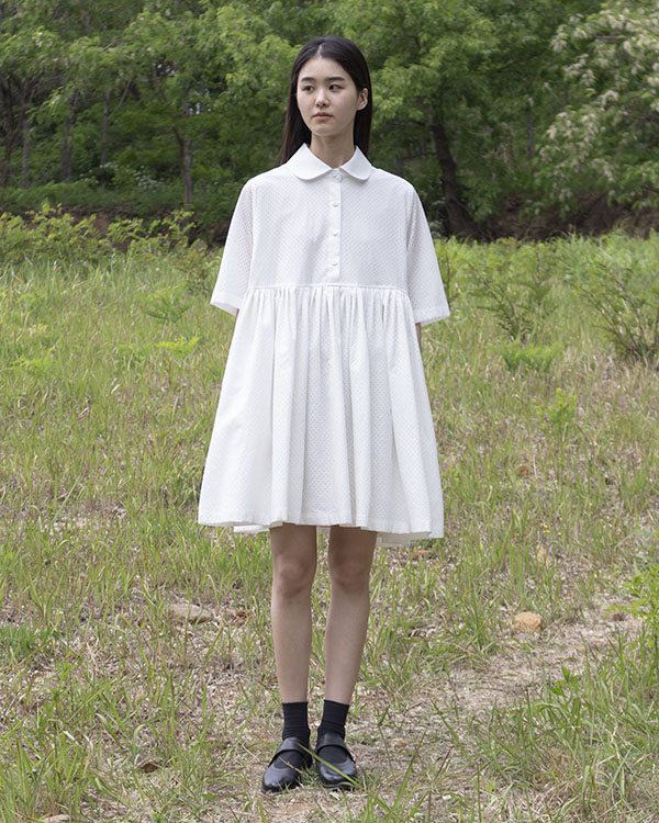 pin dot gather dress (white open,단독 주문 시 선발송)