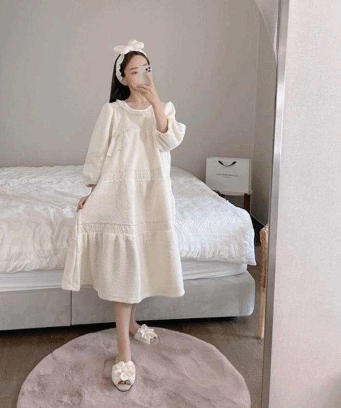 [여성] 카스테라 양털 원피스 수면잠옷 (2C)