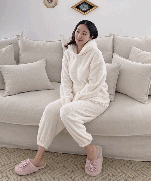 [여성] 몽글 극세사 수면잠옷