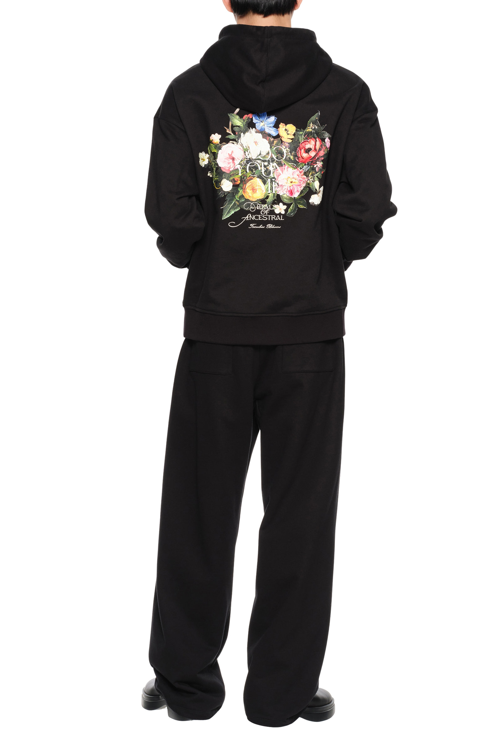 【関税込み】WOOYOUNGMI ネイビー ロゴパッチ フーディ Men's Sweatshirts | WOOYOUNGMI.COM