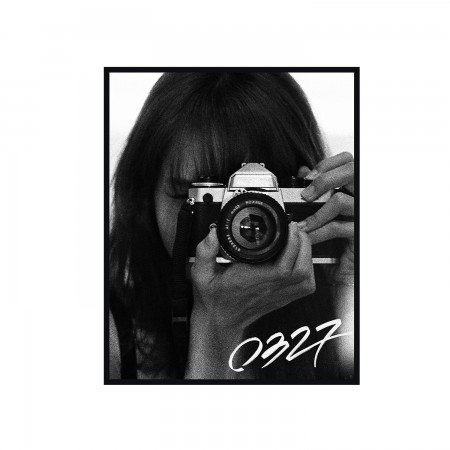 LISA PHOTOBOOK [0327] -LIMITED EDITION- YG SELECT