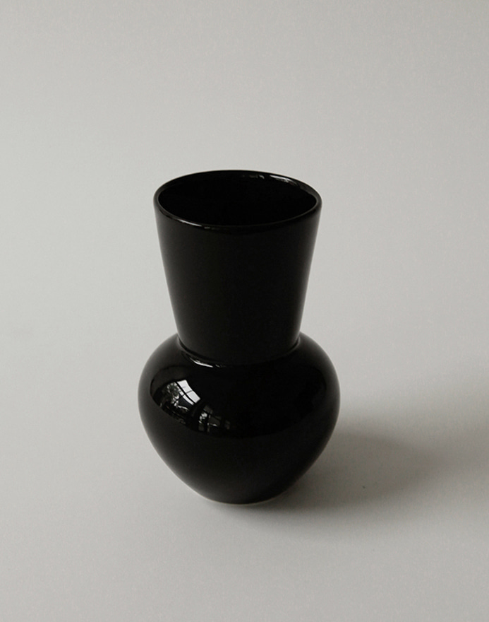 Plain Vase · Onyx · Small