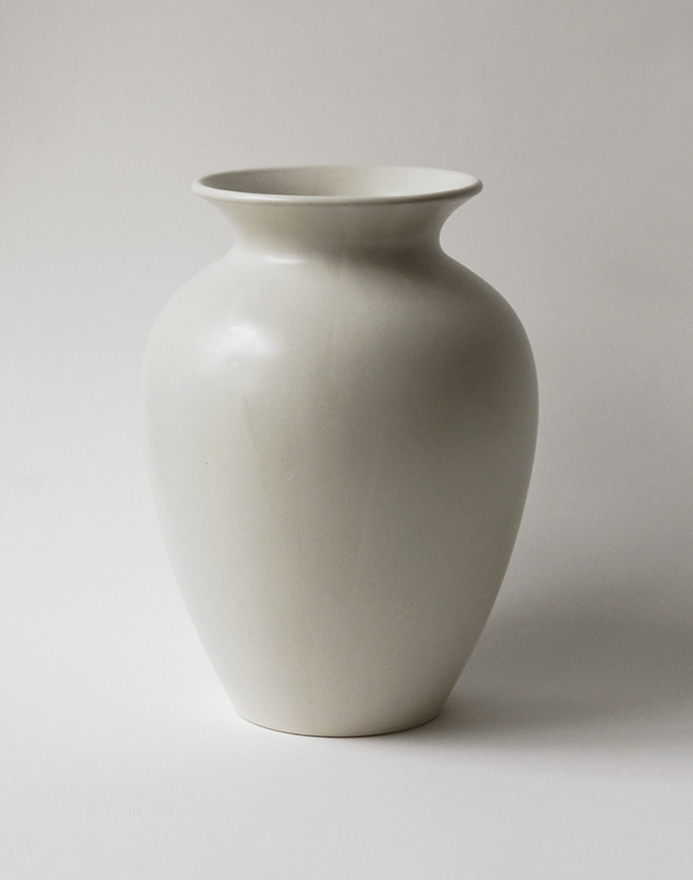 Amphora Vase L · Fog