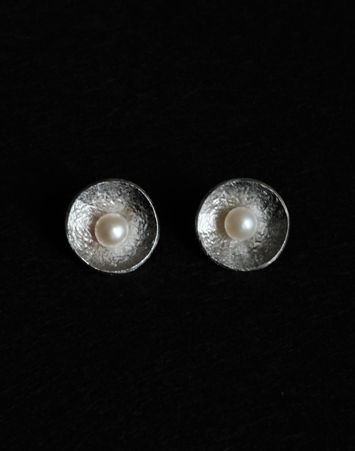 Flat Pearl Stud Earrings