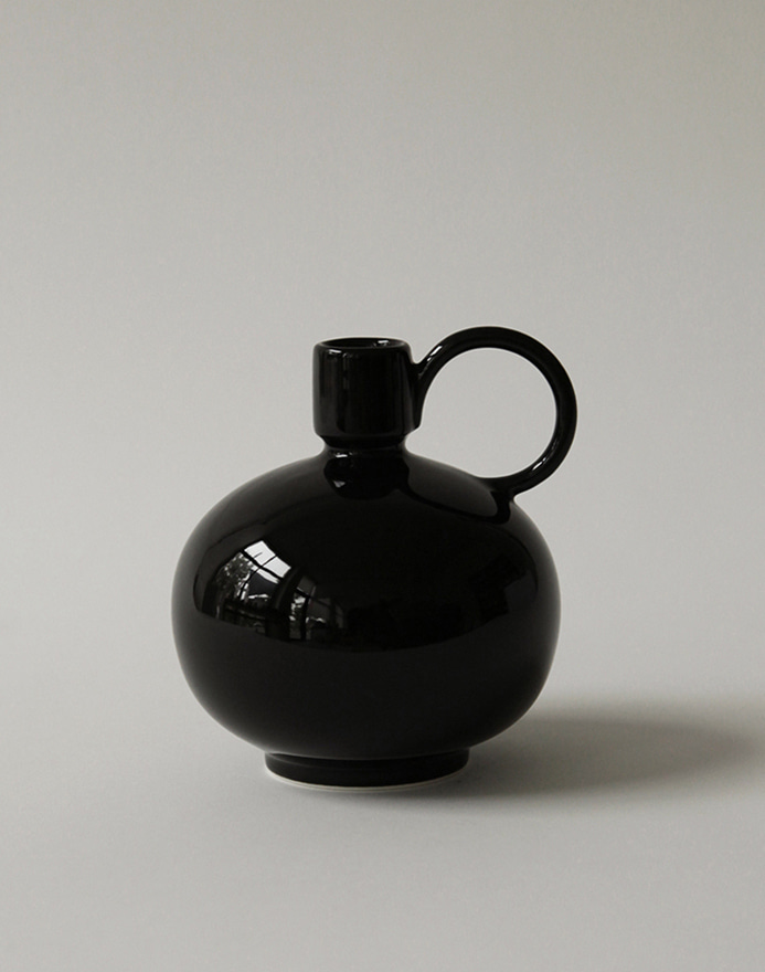 Gourd Candle Holder · Onyx