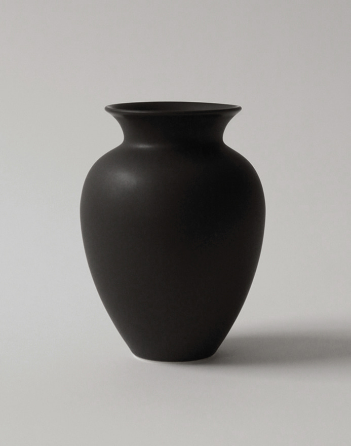 Amphora Vase S · Night Rain