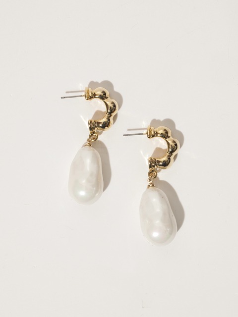 EASY momo pearl earring
