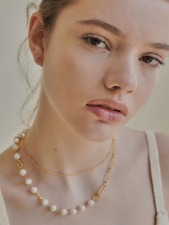 pearl joy necklace
