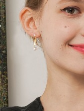 cherry pearl earring