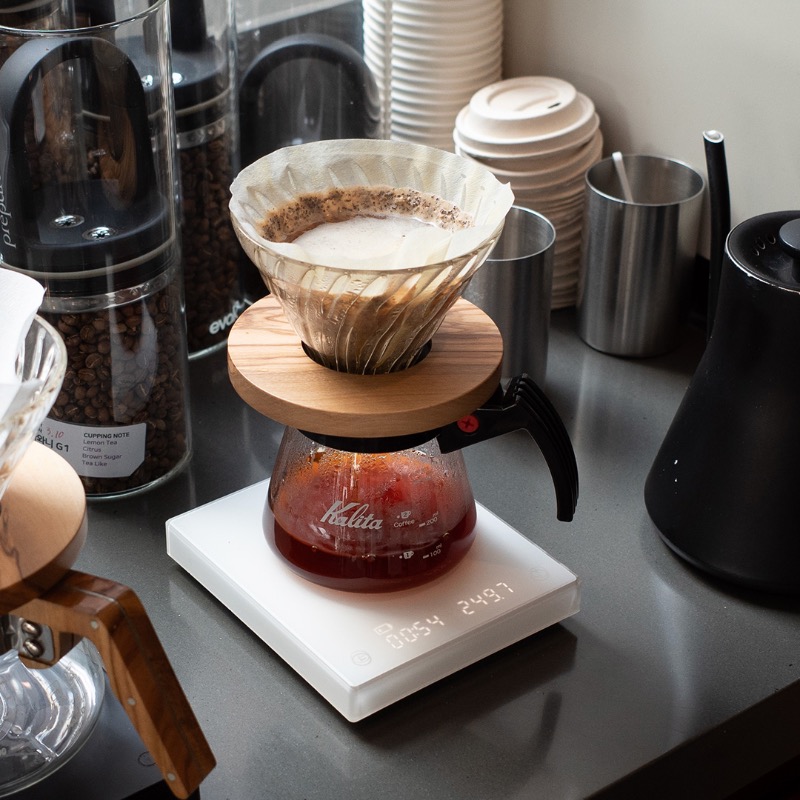 순수하고 열렬한 마음: 담대하게 커피워크정현의 스몰 카페