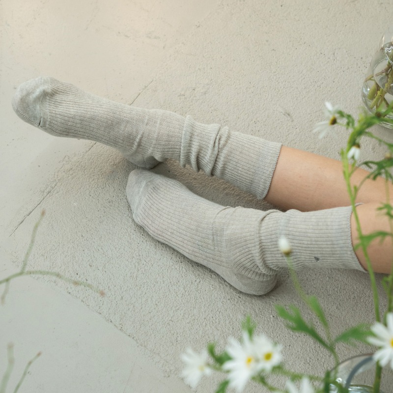 HIIG131 light gray long bud socks